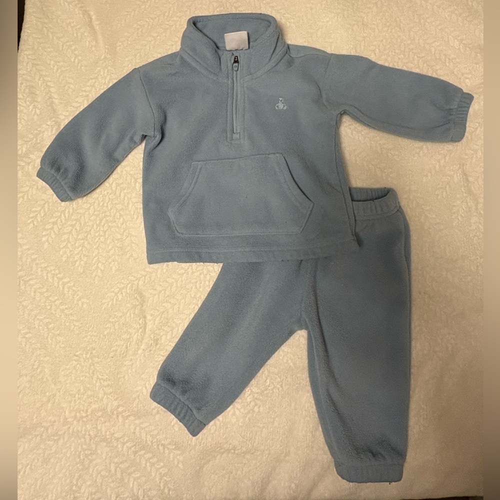 3 BabyGap Tracksuits 6-12 months - Picture 4 of 4